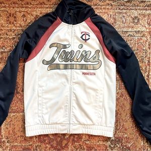 Minnesota twins zip up
